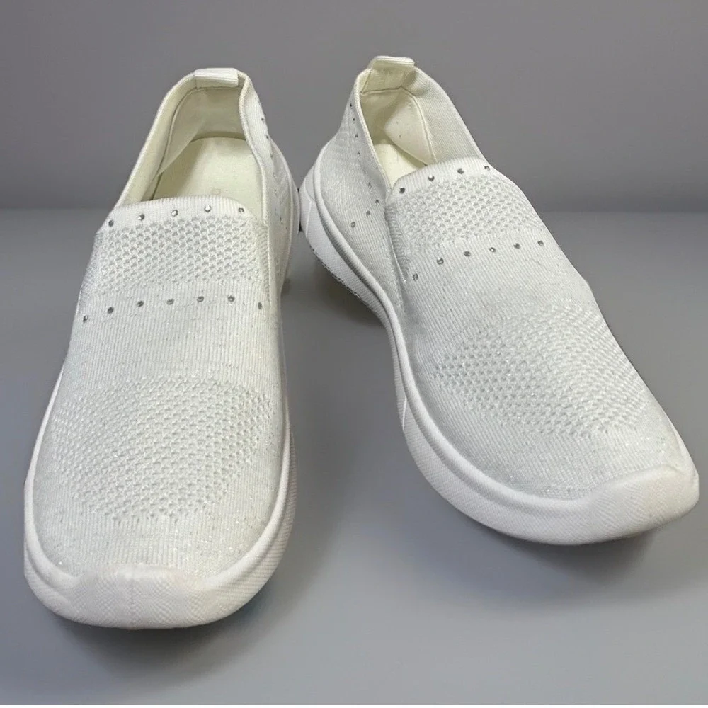 Danskin Womens Allure Slip On Sneakers Shoes Sz 10 White Embellished Sleek Vegan